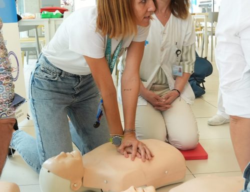 El Hospital Joan XXIII celebra el Día Mundial de la Concienciación de la RCP con una actividad en la cafetería