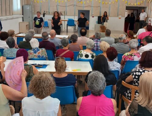 Els veïns dels barris de Ponent de Reus participen en la trobada veïnal organitzada per l’equip de salut comunitària del CAP Sant Pere